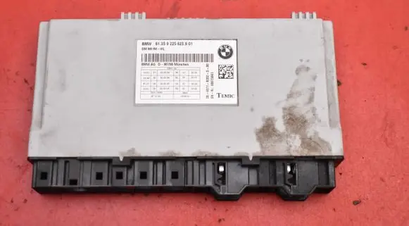 BMW 5 E60 E61 Engine control unit/module ECU 9225623