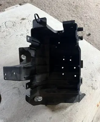 Jeep Grand Cherokee Other engine bay part