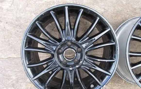 Maserati Quattroporte R19 alloy rim 