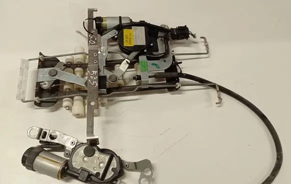 Volkswagen Phaeton Seat adjustment motor 8901611I 776CR02 022003040800052