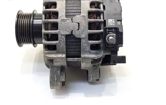 Volvo V60 Generator/alternator 30659580