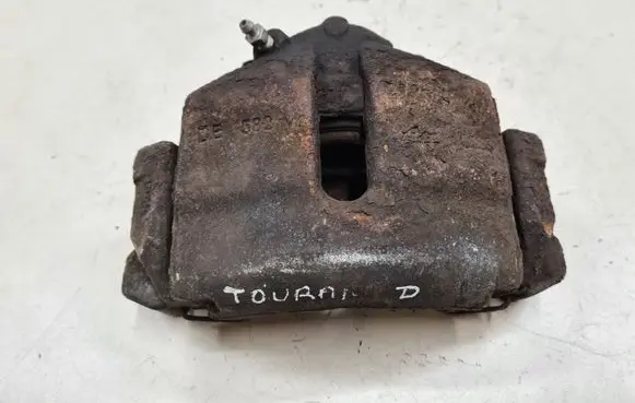 Volkswagen Touran I Front brake caliper