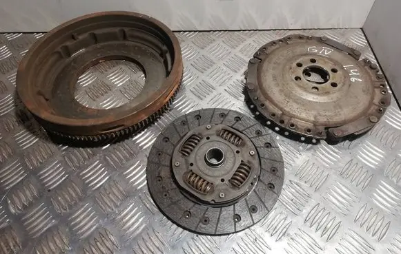 Volkswagen Golf IV Clutch set kit 027105273D 032141025M 032141032
