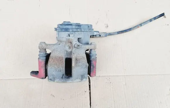 Audi A5 8T 8F Rear brake caliper 32335478