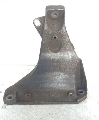 Volkswagen PASSAT B5 Engine mounting bracket 8D0199308AB