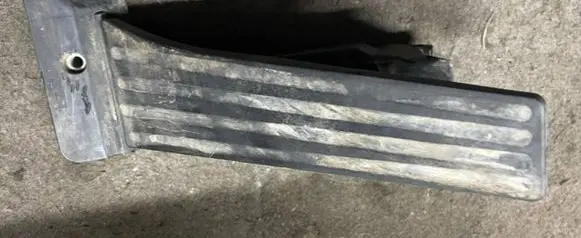 BMW 1 F20 F21 Accelerator throttle pedal 175489