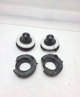 BMW 2 G42 Front coil spring rubber mount 6875395 6875394