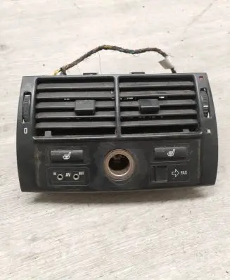 BMW X5 E53 Dash center air vent grill 8409081