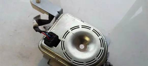 Mazda 6 Alarm system siren gs1d67sb0 df8067sh1