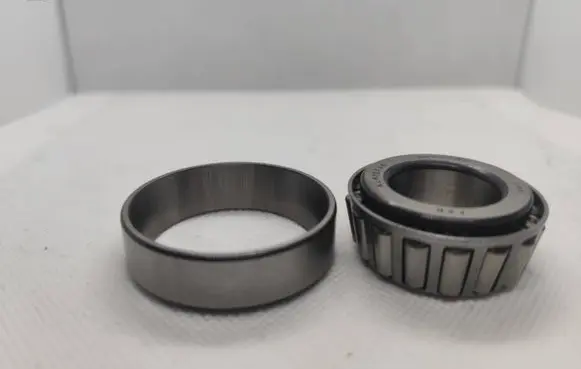 Volkswagen Transporter - Caravelle T3 Rear wheel bearing hub KLM12710