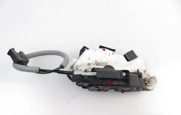 Skoda Fabia Mk2 (5J) Front door lock 1S1837015C