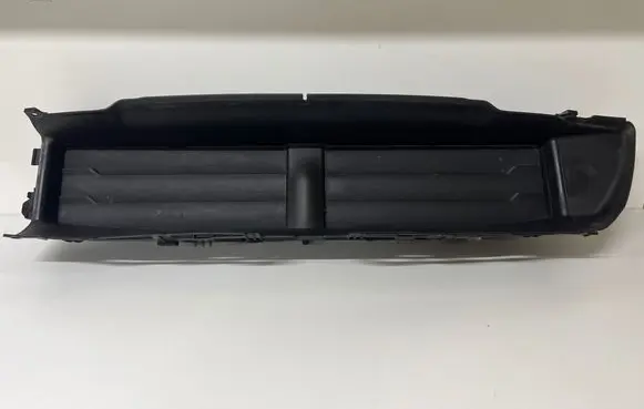 Porsche Macan (95B) Intercooler air guide/duct channel 95B121615
