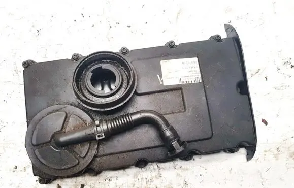 Volkswagen PASSAT B6 Rocker cam cover 03g103475