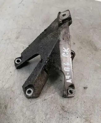 Audi A4 S4 B6 8E 8H Engine mounting bracket