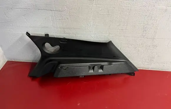 BMW X2 F39 (D)pillar trim (top) 7426402 51437426402