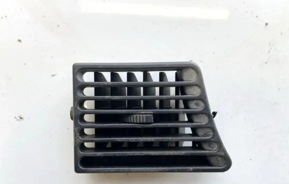 Mazda 3 I Dash center air vent grill 222716 222717