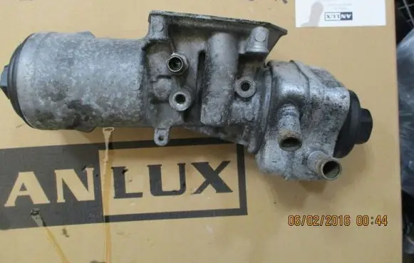 Seat Leon (1P) Oil filter mounting bracket 045115389K