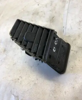 Opel Grandland X Dashboard side air vent grill/cover trim Yp00062877