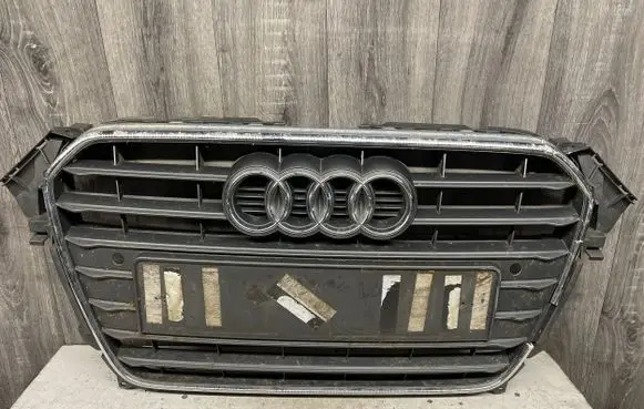 Audi A4 S4 B8 8K Front bumper upper radiator grill 8K0853651E 8K0853651F