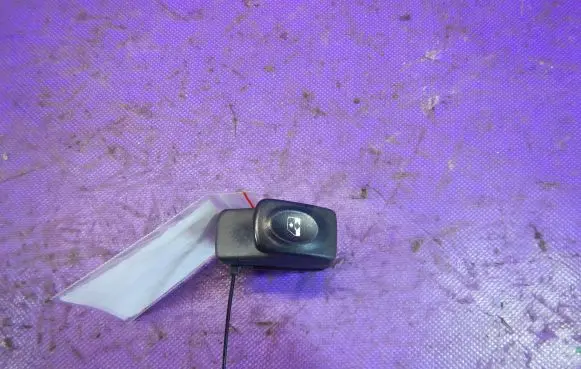 Renault Clio II Quarter vent window switch 429998K