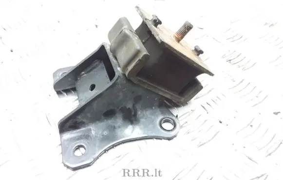 Mazda BT-50 Engine mount bracket