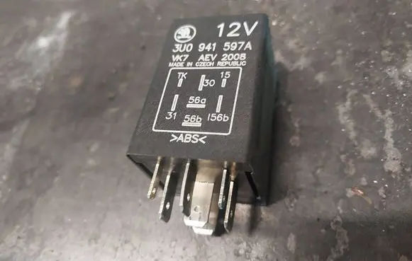Skoda Octavia Mk1 (1U) Other relay 3U0941597A