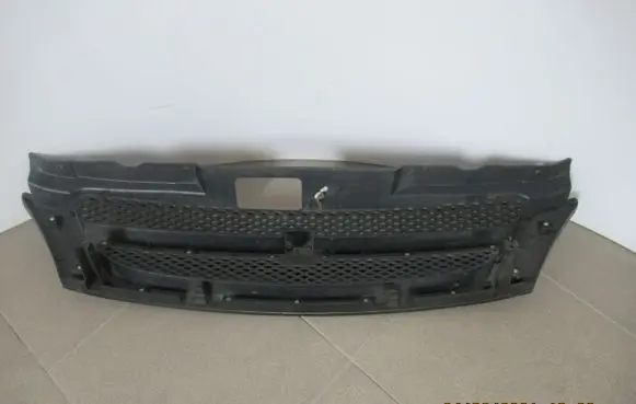 Chevrolet Lacetti Front bumper upper radiator grill 96547129