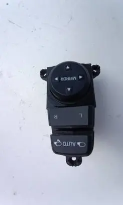 Hyundai Tucson JM Wing mirror switch 93573D3000