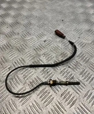 Volkswagen Crafter Exhaust gas temperature sensor 070906088
