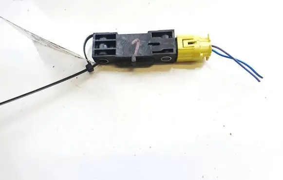 Mitsubishi Grandis Airbag deployment crash/impact sensor 8651a015