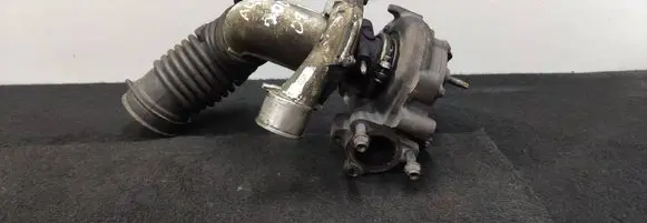 Toyota Auris 150 Turbo 172010R041 08010402299