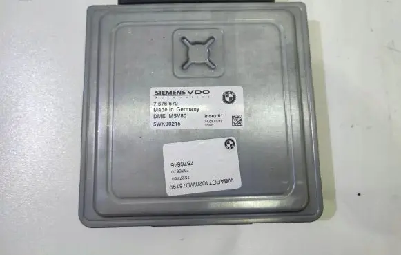 BMW X3 E83 Engine control unit/module ECU