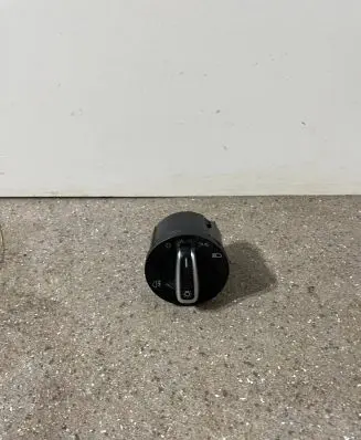 Volkswagen PASSAT CC Light switch PA6GFGB30