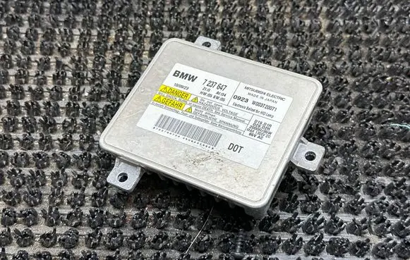BMW 3 E90 E91 Headlight ballast module Xenon 7237647