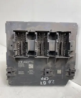 Volkswagen PASSAT B7 Comfort/convenience module 3AA937087C BCMPQ47 5WK50447