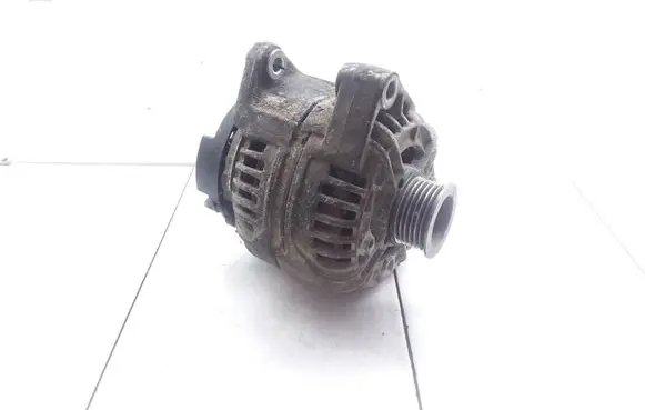 Opel Vectra C Generator/alternator 13108596 0124525030