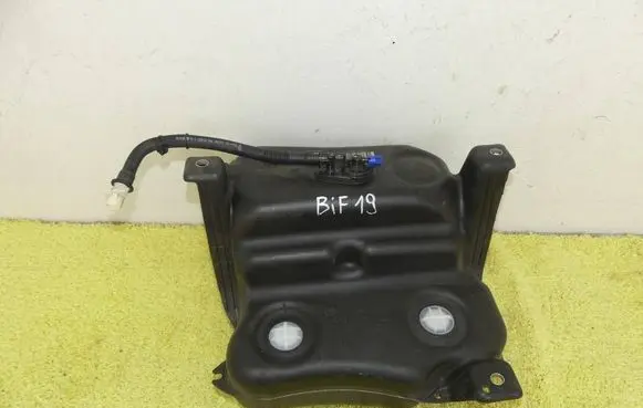 Volkswagen PASSAT B8 AdBlue liquid reservoir 3Q0131877H 5Q0131969L