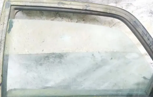 Renault Laguna I Rear door window glass