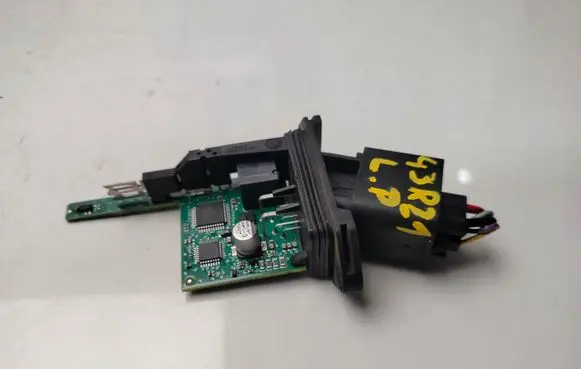 Opel Astra J MPM control module 915722104