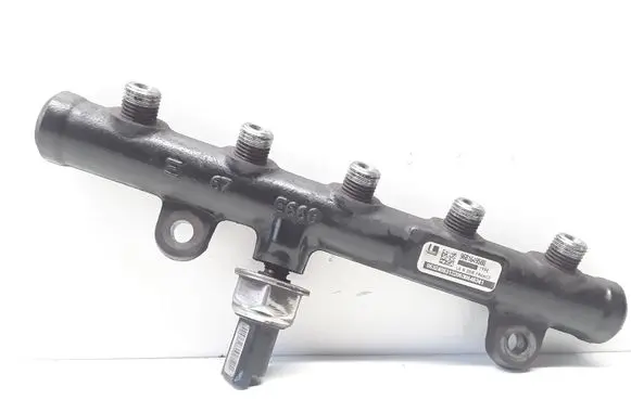 Volvo C30 Fuel main line pipe 9681649580