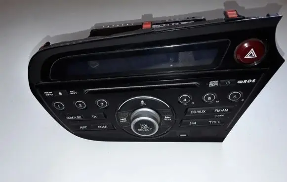 Honda Insight Radio/CD/DVD/GPS head unit 39100TM8E03