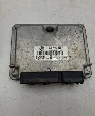 Volkswagen PASSAT B5 Engine control unit/module 038906018P 0281001720 28SA3409