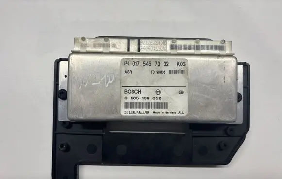 Mercedes-Benz C W203 ABS control unit/module 0175457332 0265109052