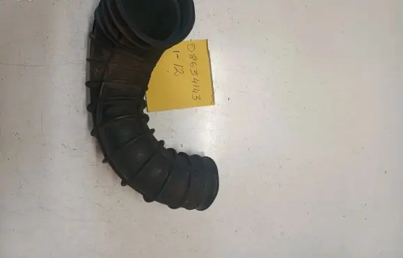 Volvo V70 Air intake hose/pipe 08634143
