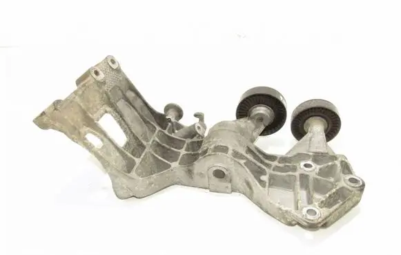 Mercedes-Benz A W169 Generator/alternator bracket 