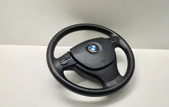BMW 5 F10 F11 Steering wheel 6102364 33678382901 29967241