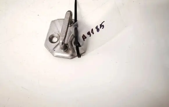 Ford C-MAX II Front door lock loop/hook striker 