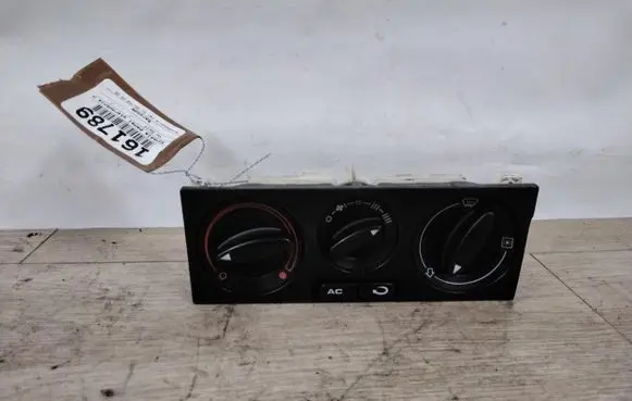 Volkswagen PASSAT B5.5 Climate control unit