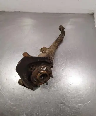 Nissan Navara D40 Front wheel hub spindle knuckle