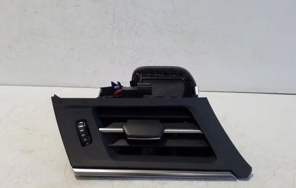 Dashboard side air vent grill/cover trim